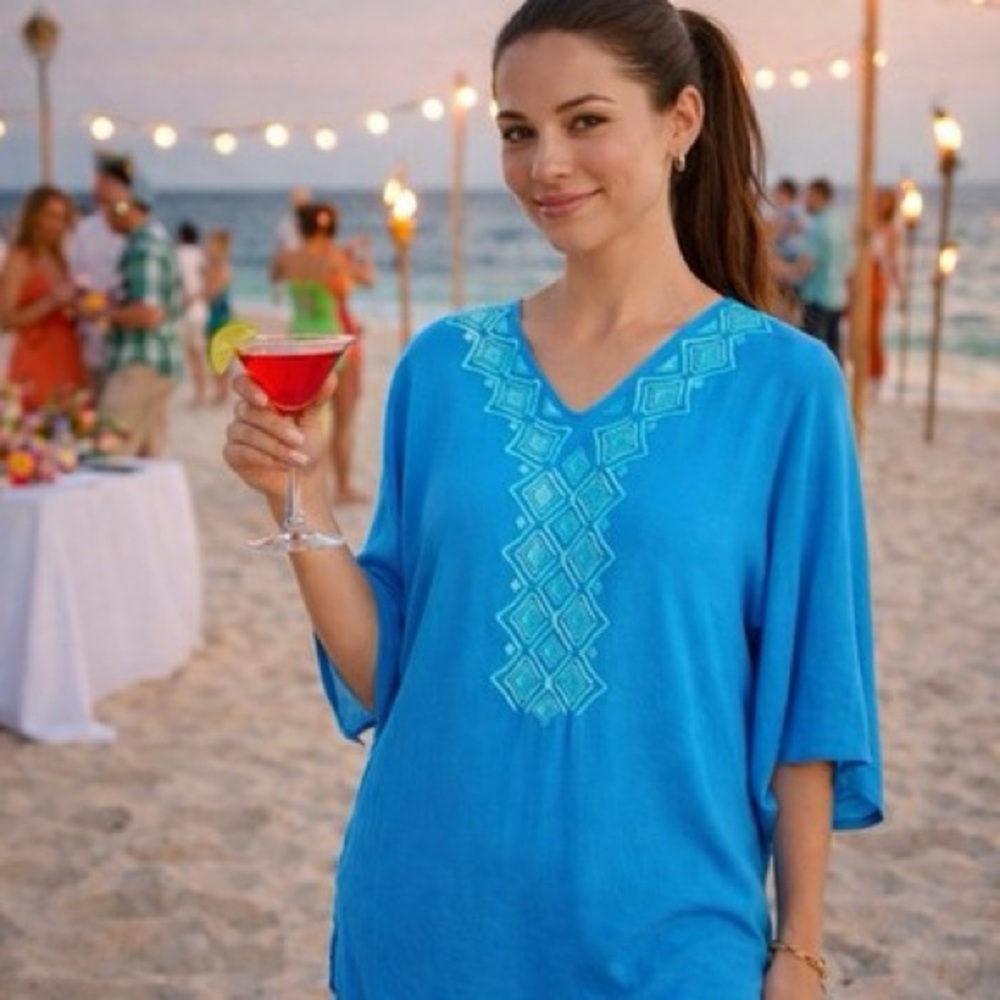 Lilly Pulitzer Blue and Teal Tunic Size Medium Beach Pool Coverup Vibrant